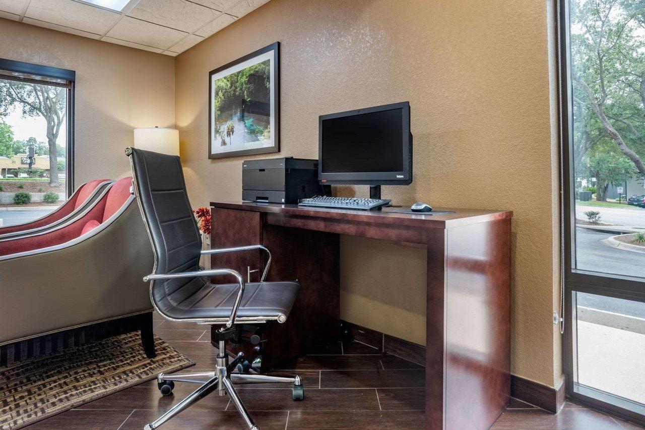Comfort Suites Tallahassee Capitol - University Area Kültér fotó