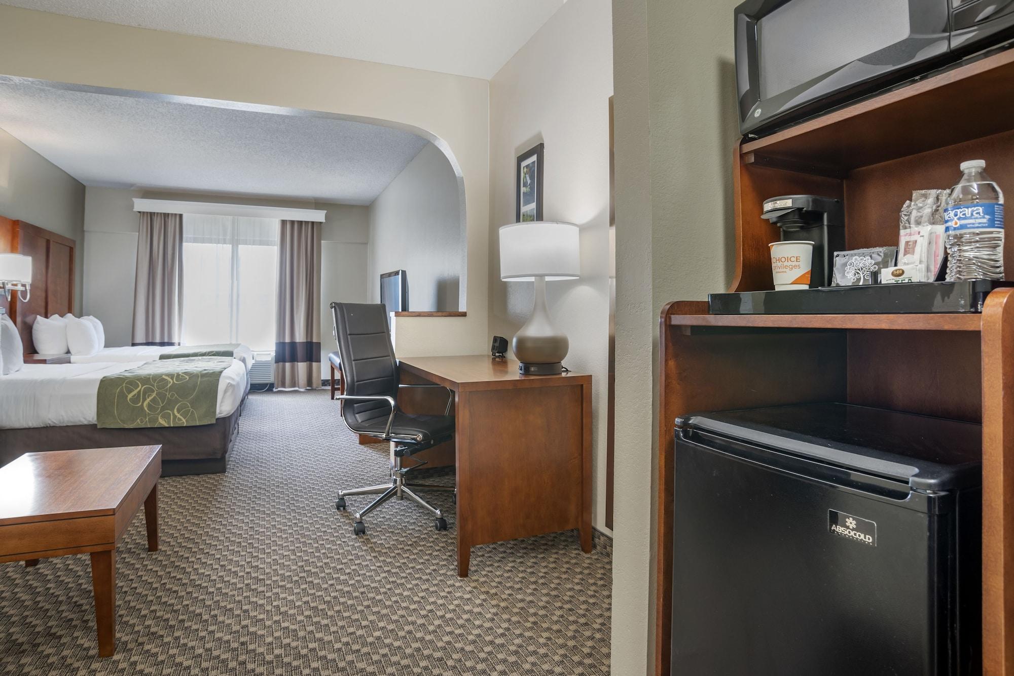 Comfort Suites Tallahassee Capitol - University Area Kültér fotó
